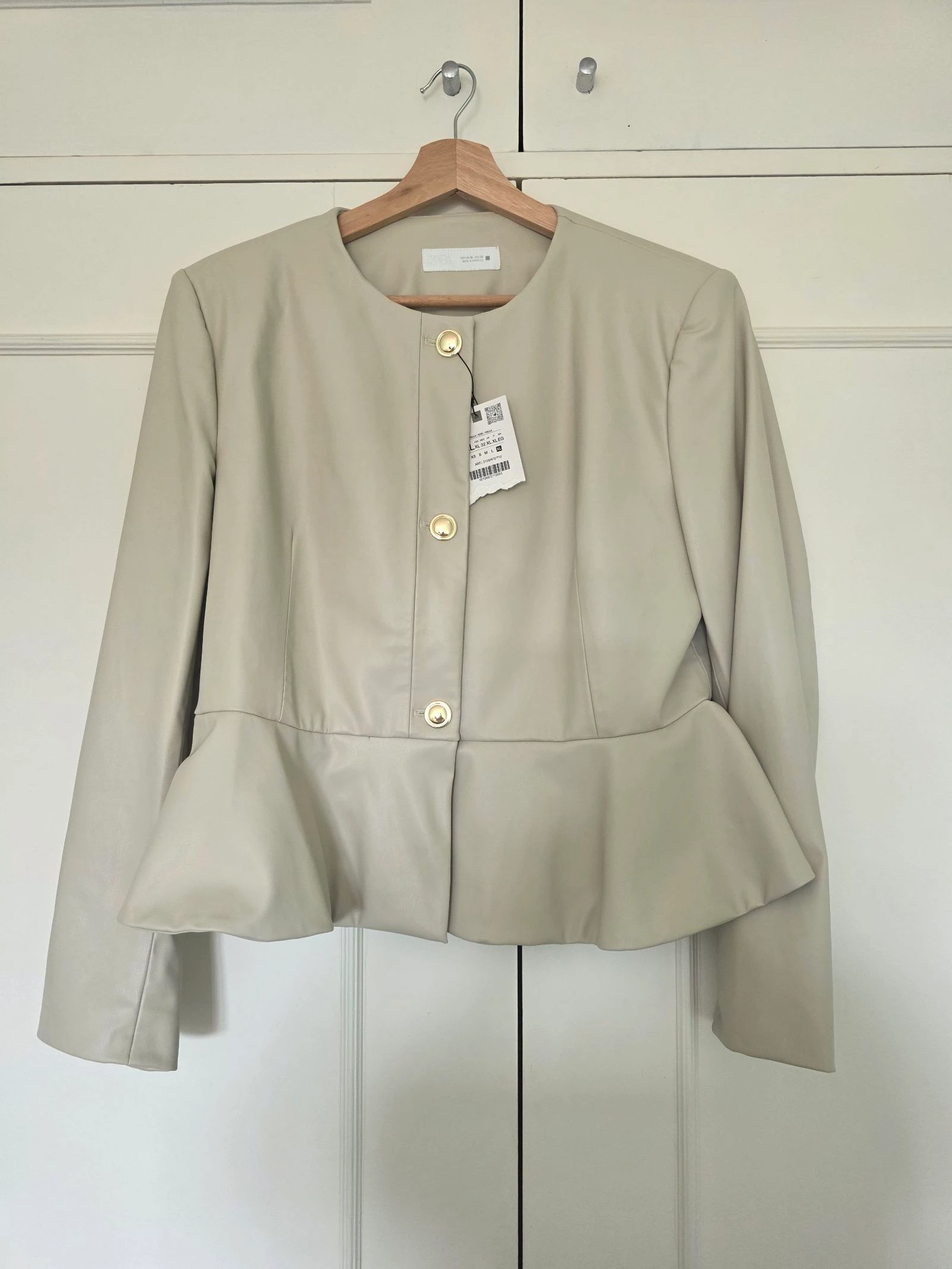 Blazer Peplum Creme Couro Sintético Novo | Zara | T.XL